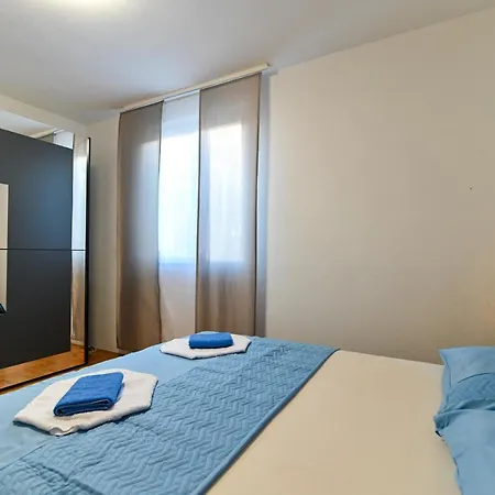 Cesarica Apartman Trogir
