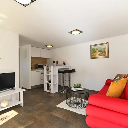 Cesarica Trogir