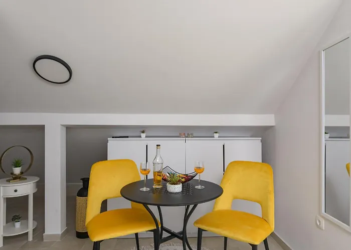 Cesarica Apartman Trogir